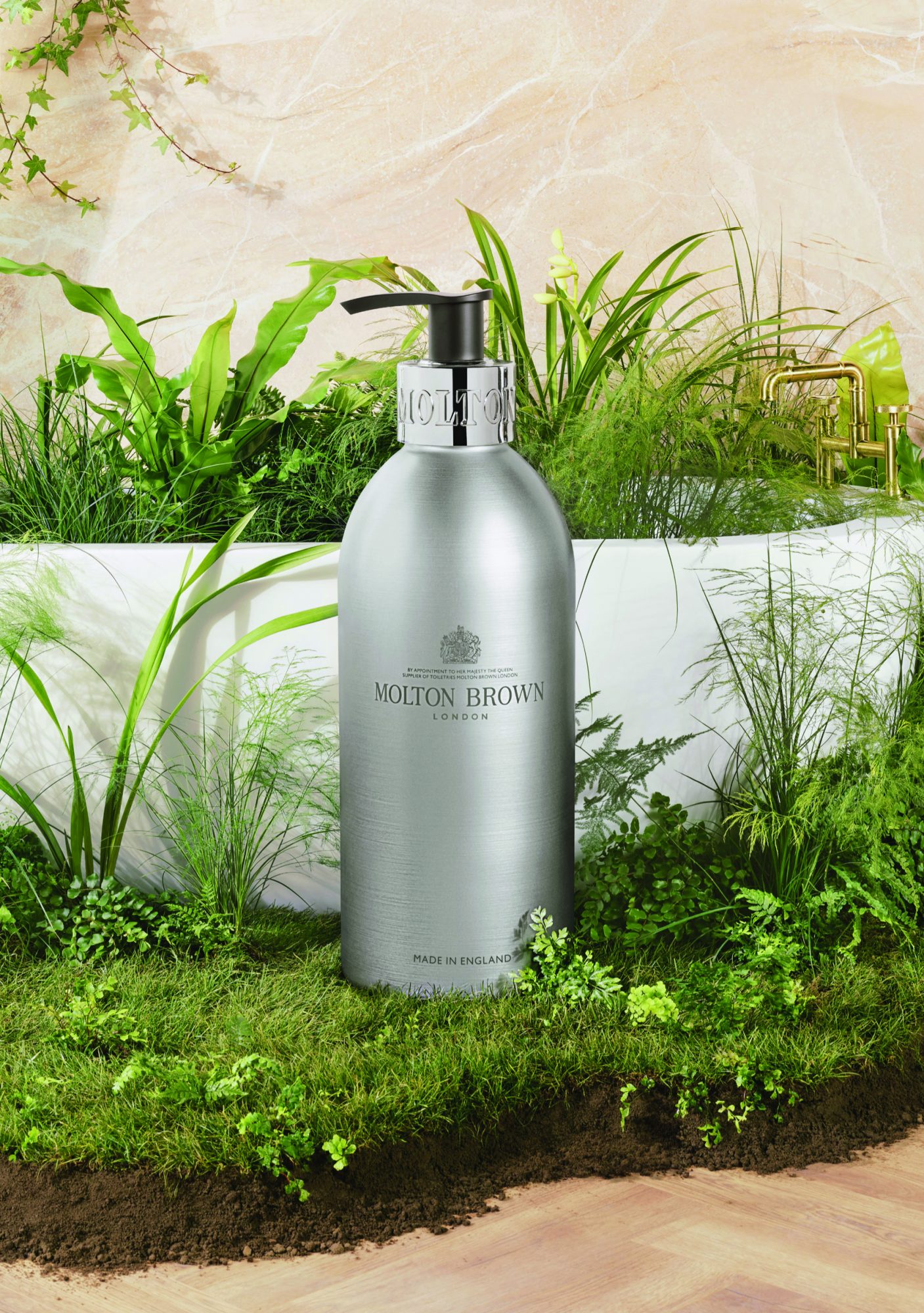 Molton Brown – 100% PCR aluminium with offset printing and a matt lacquer